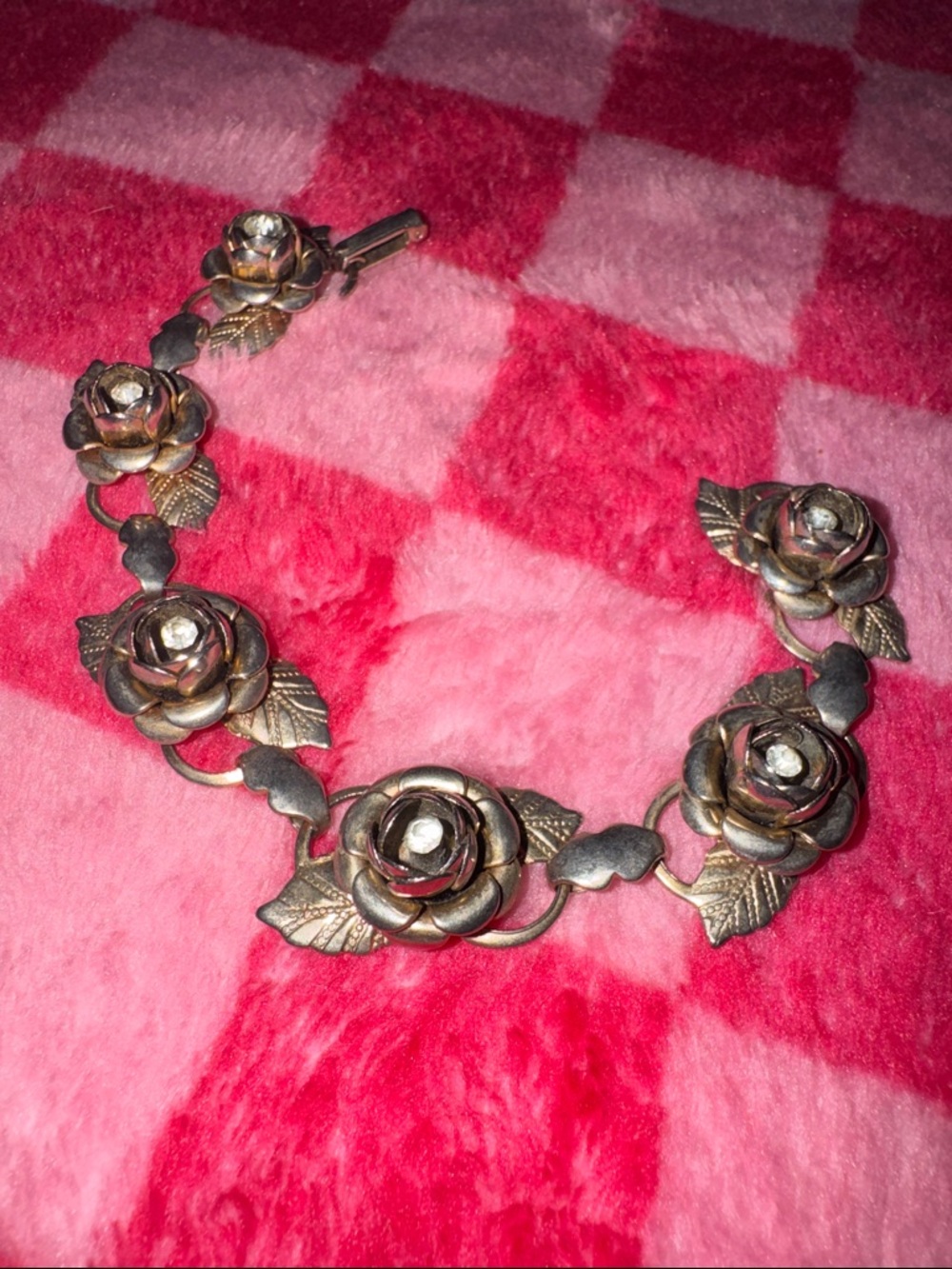 Vintage Rose Link Bracelet in Antique Gold - Picture 4 of 5